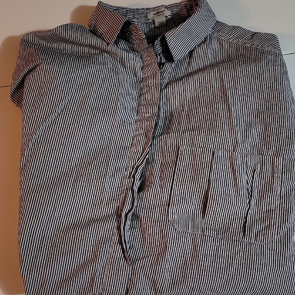 Black and White Striped Shirt XS